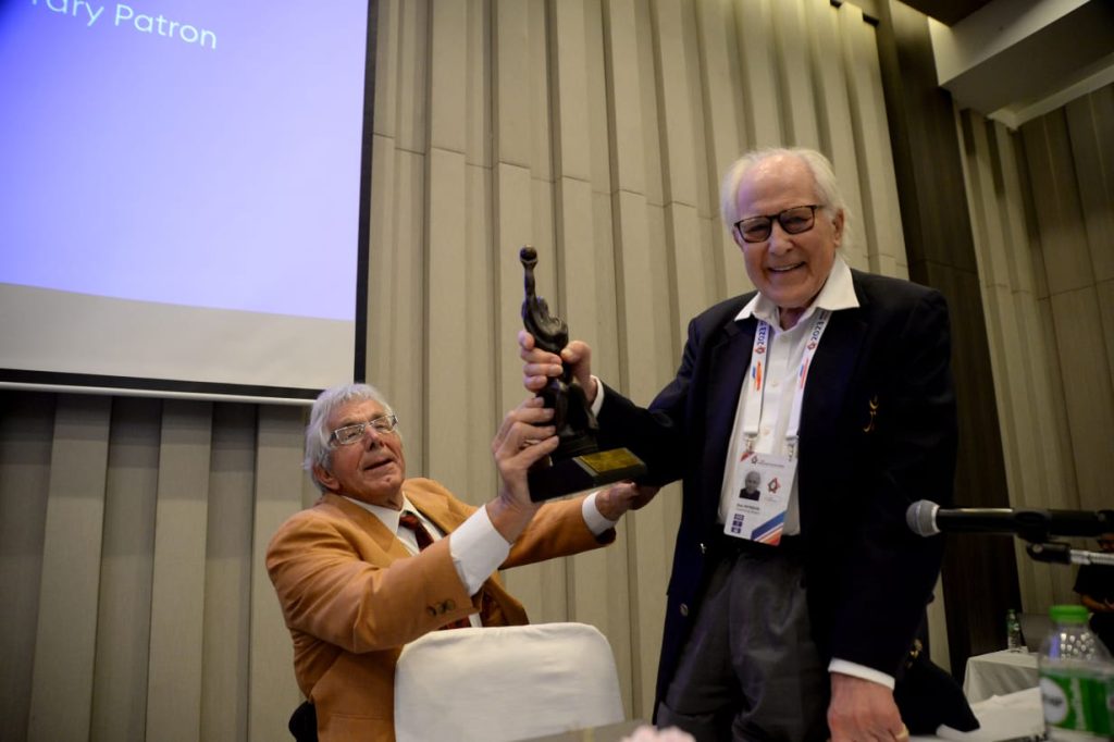 Bob Paterson MBE Awarded Pursuit Trophy by Rudi Van den Abbeele