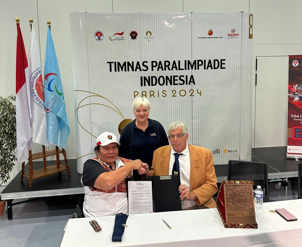 Signing between WA and NPC Indonesia